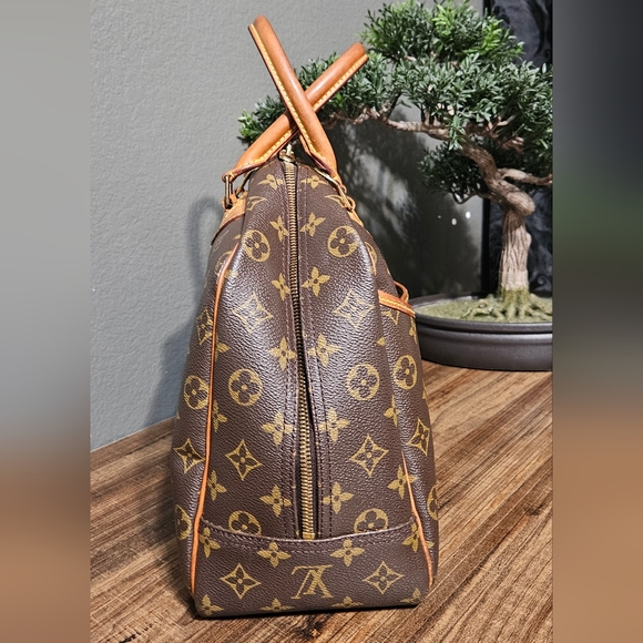 Authentic Louis Vuitton Vintage DEAUVILLE Monogram Canvas-Good Condition - Picture 3 of 10